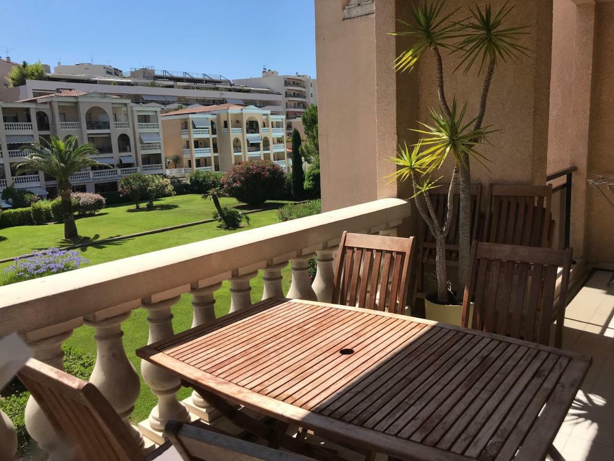 Domaine D'Ahmosis, Modern 2 Bedrooms Refurbished Apartment, F3 Moderne Fraichement Renove Le Cannet Exterior foto